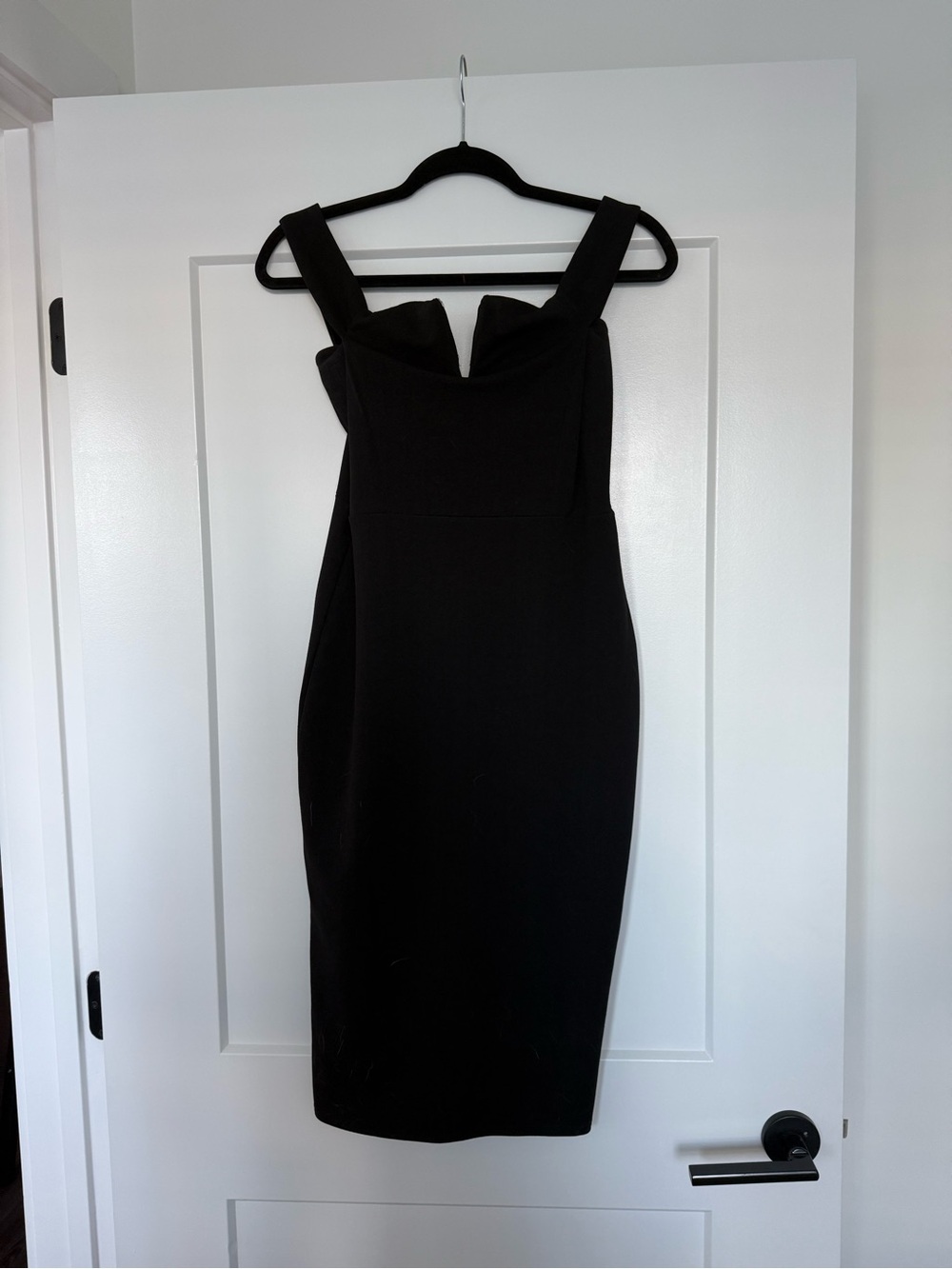 Boohoo Black Sleeveless Midi Sheath Dress